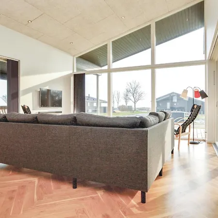 Vakantiehuis Three-bedroom In Haderslev *